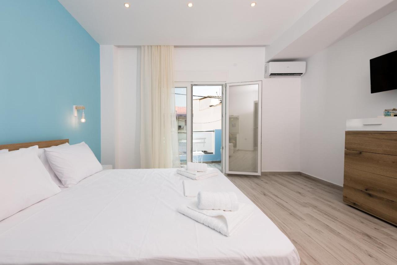 Diamanti Apartments Downtown Лименас Екстериор снимка