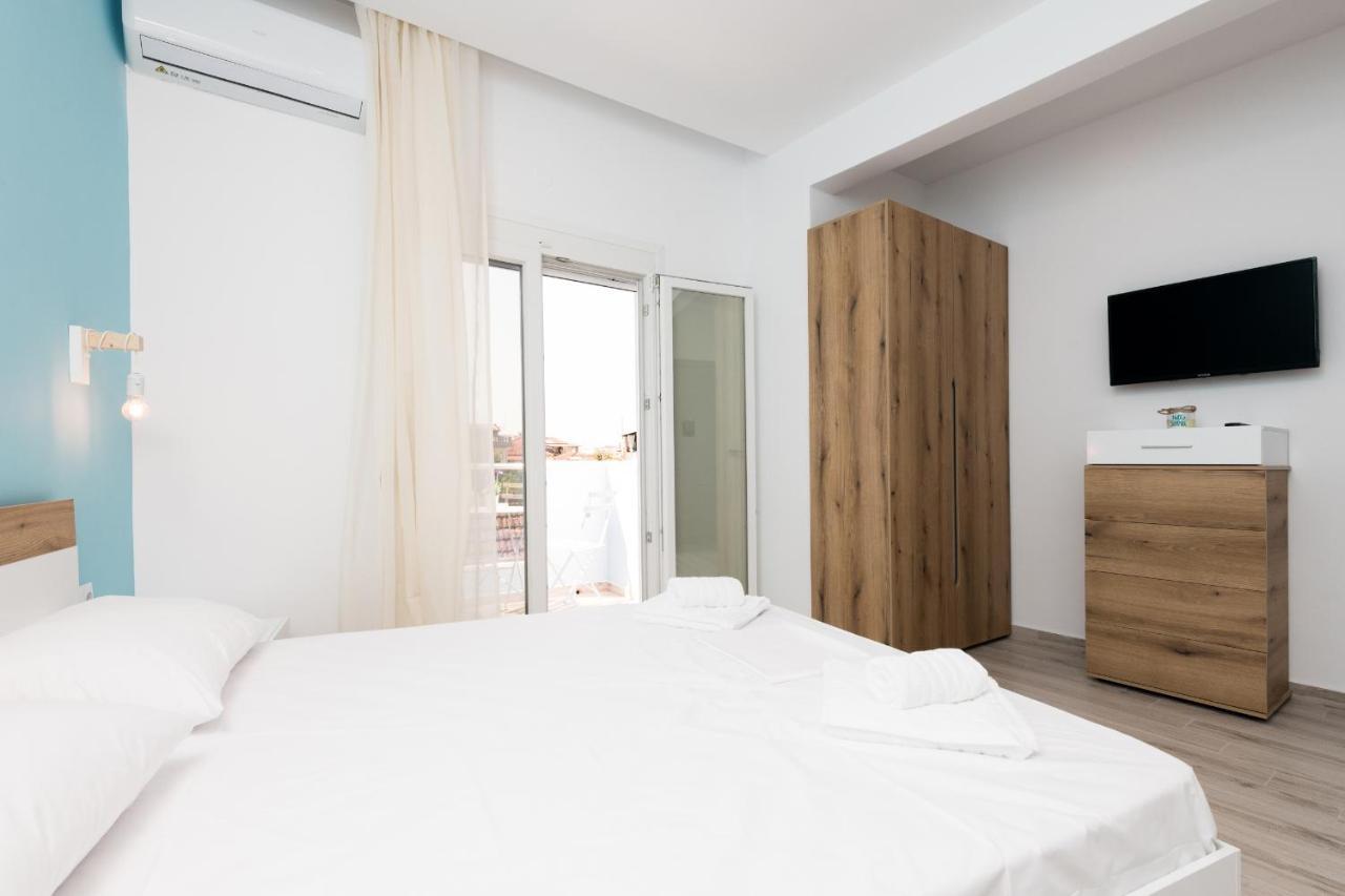 Diamanti Apartments Downtown Лименас Екстериор снимка