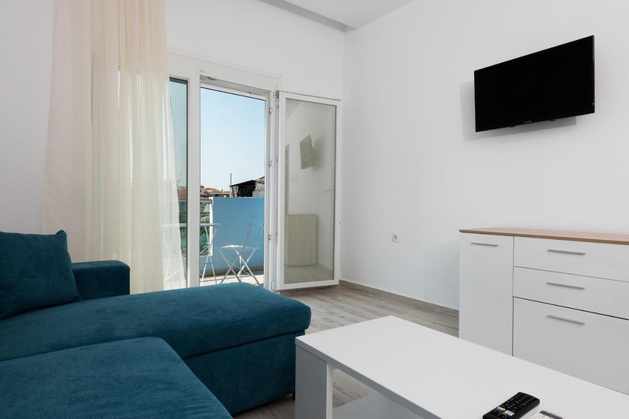 Diamanti Apartments Downtown Лименас Екстериор снимка