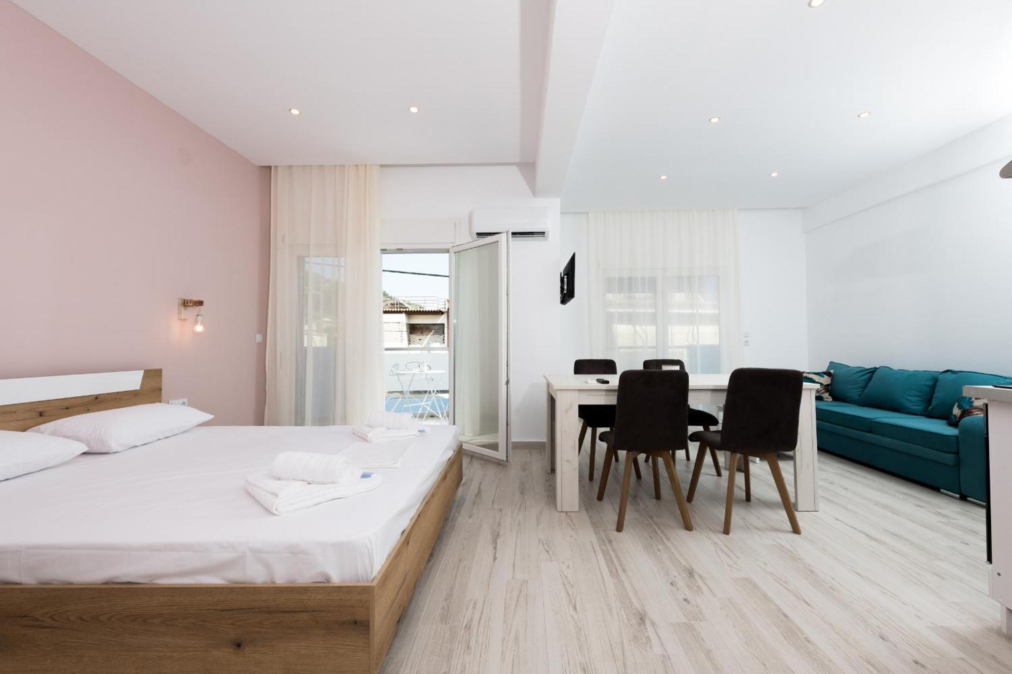 Diamanti Apartments Downtown Лименас Стая снимка